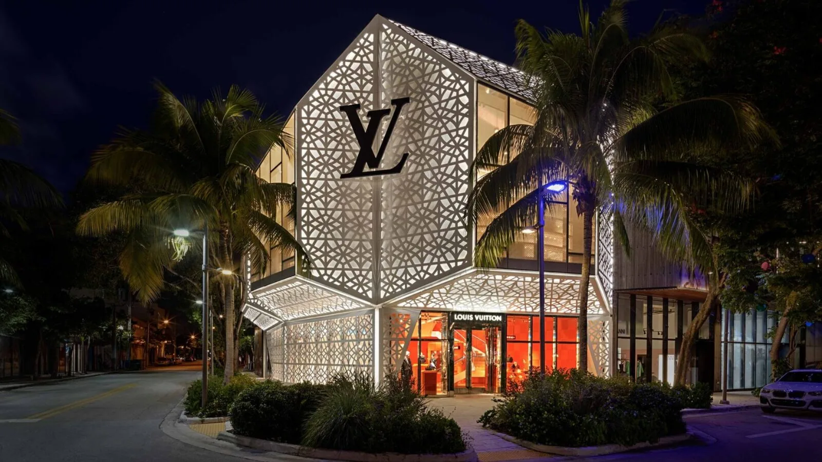 LOUIS VUITTON Mens Miami Design District Store
